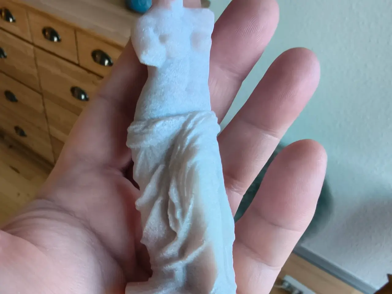 Billede 4 - Kvindefigur i pink opal
