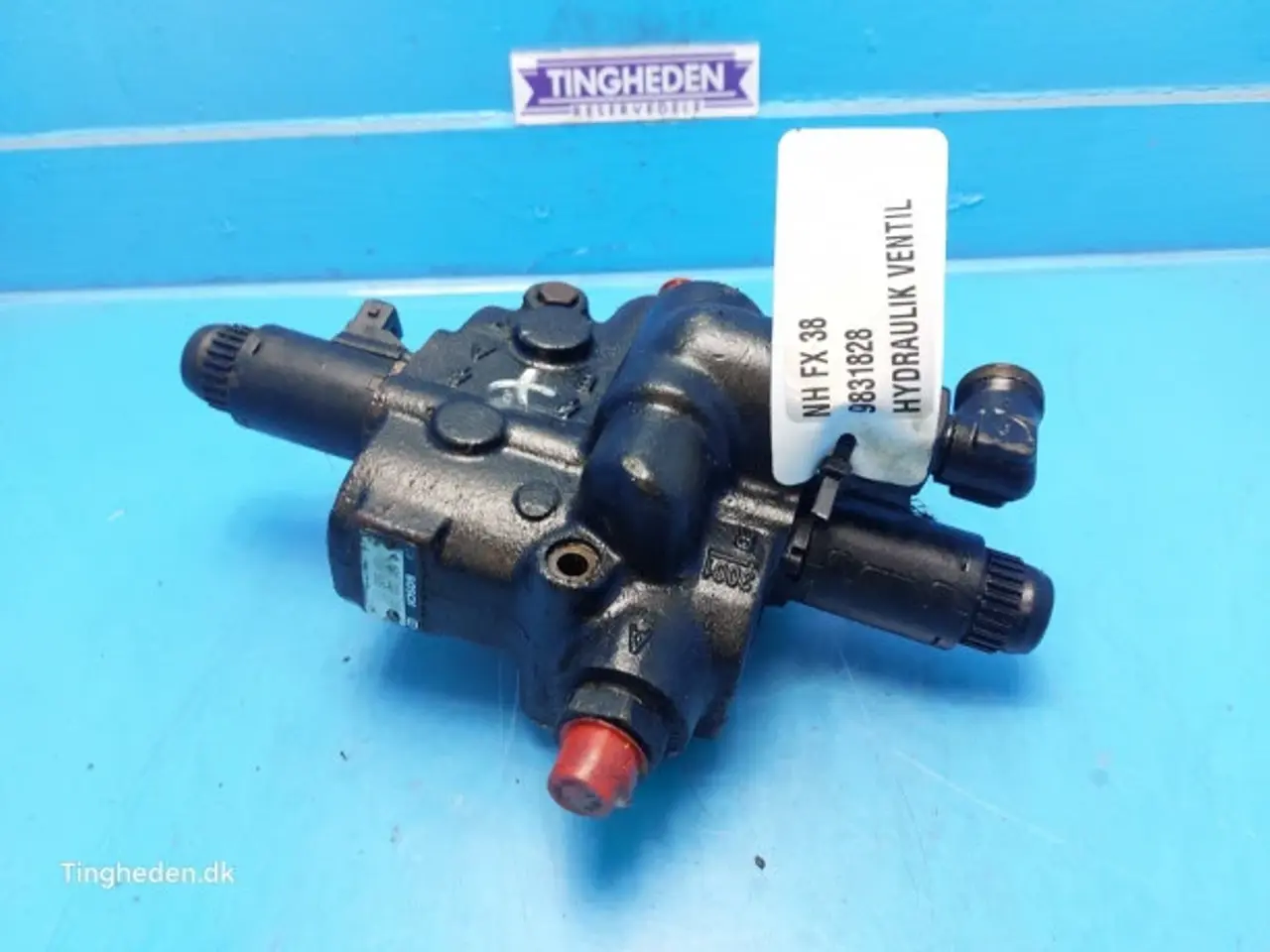Billede 11 - New Holland FX38 Hydraulikventil 9831828