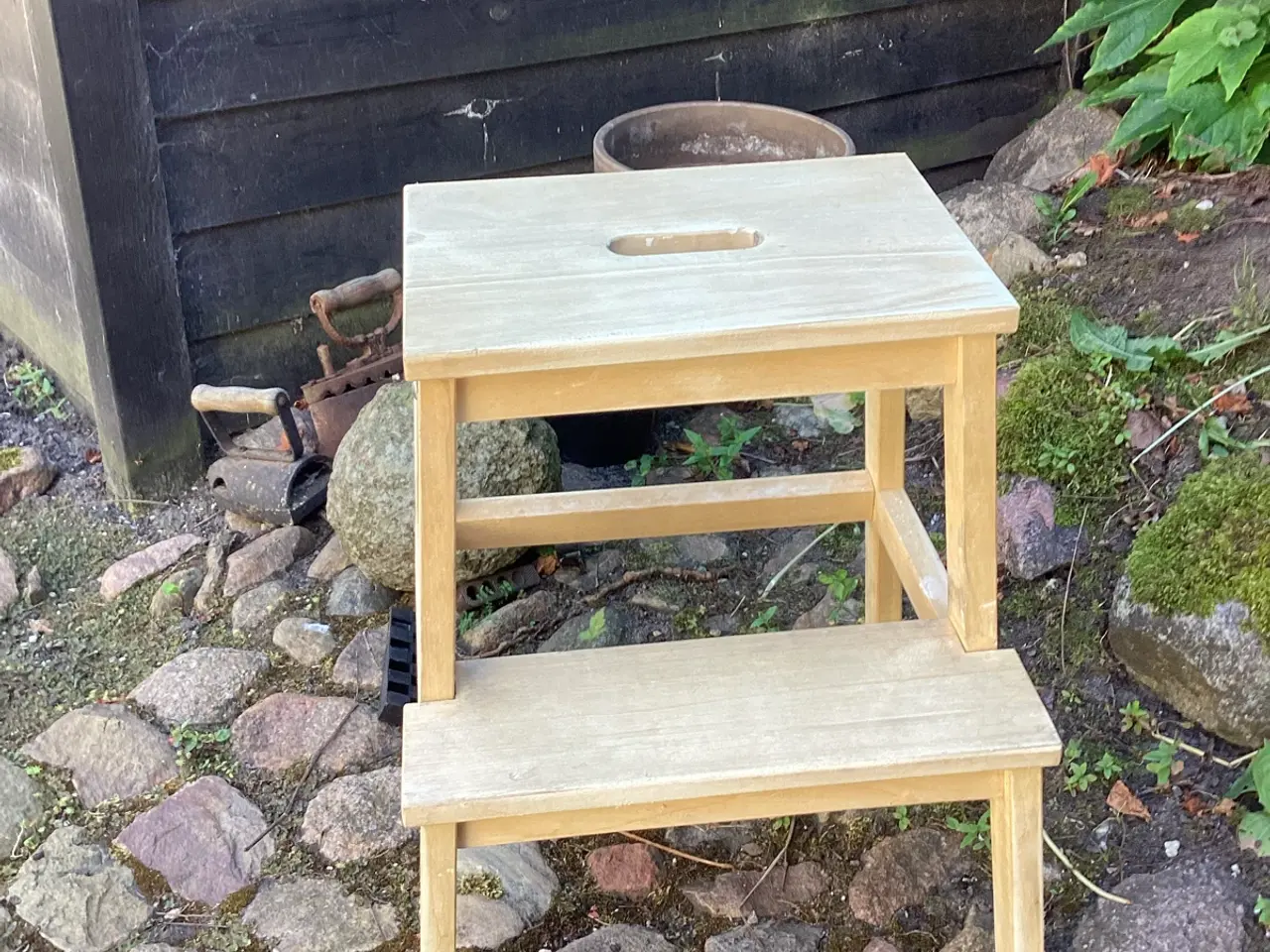 Billede 1 - Ikea Taburet med trin