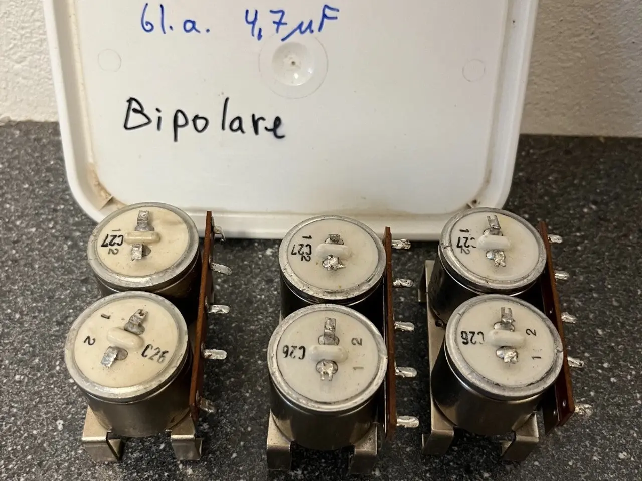 Billede 2 - Vintage Bipolar Capacitor parti - Various Values -