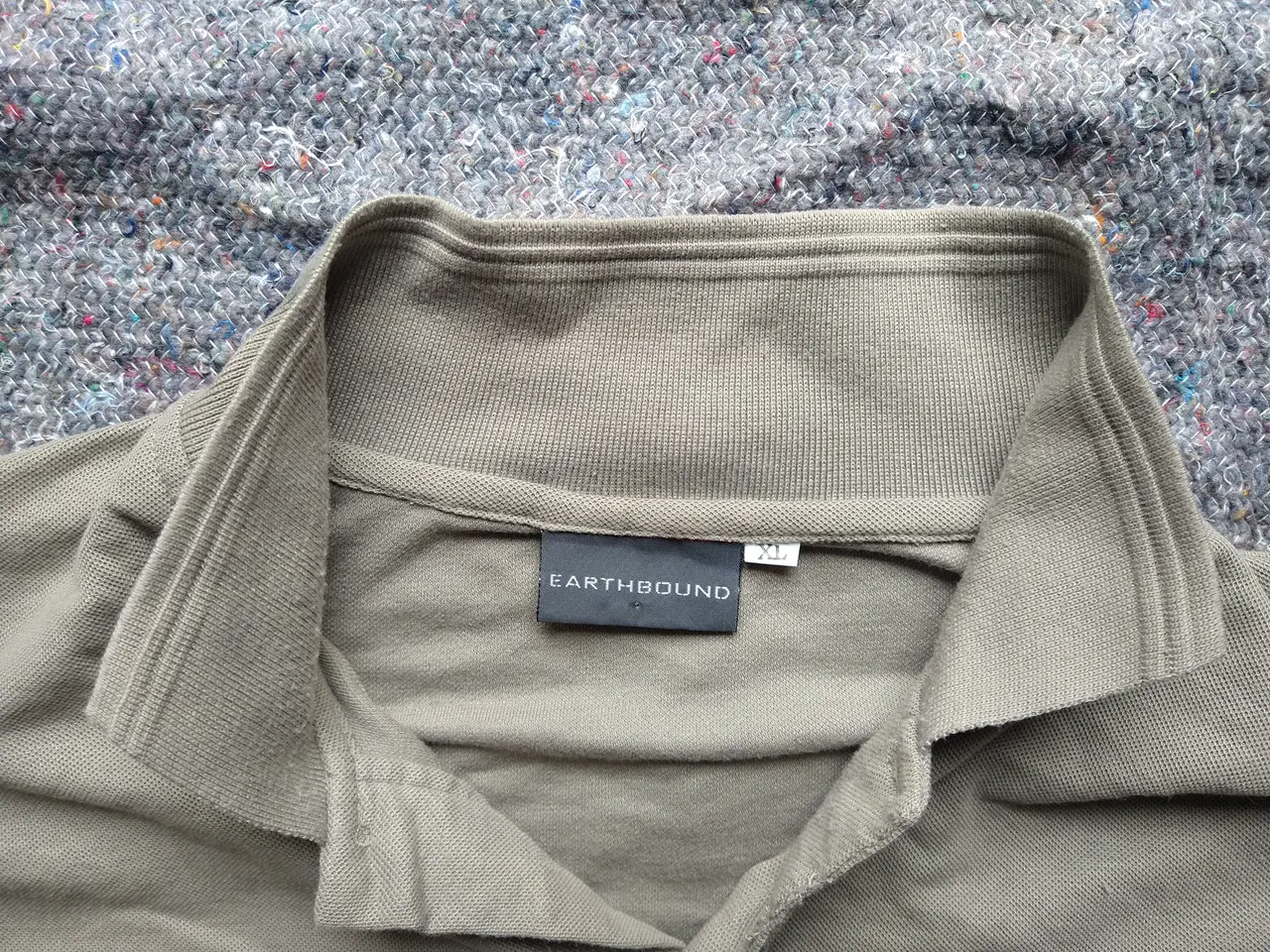 Billede 3 - Earthbound Polo-shirts ( 2.stk.ubrugte,med fejl )