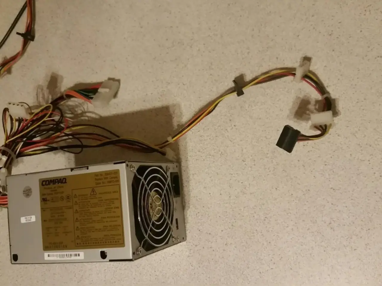 Billede 1 - HP/compaq strømforsyning 5Xide & 2xsata!