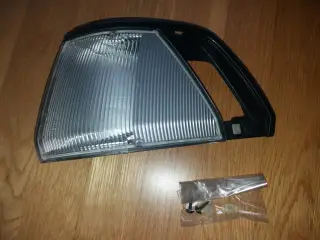 Parkeringslygte V. for Toyota Corolla AE82