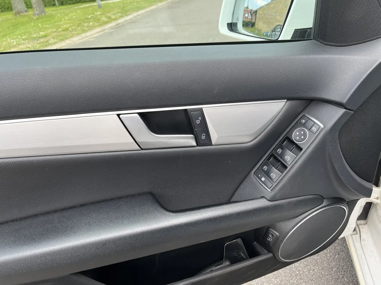 Billede 8 - Rigtig fin og velkørende Mercedes C250 4matic