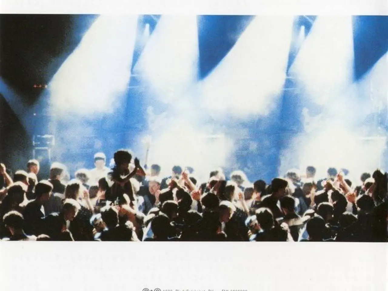 Billede 4 - tv•2* – Verdens Lykkeligste Band Live 99 – 2CD