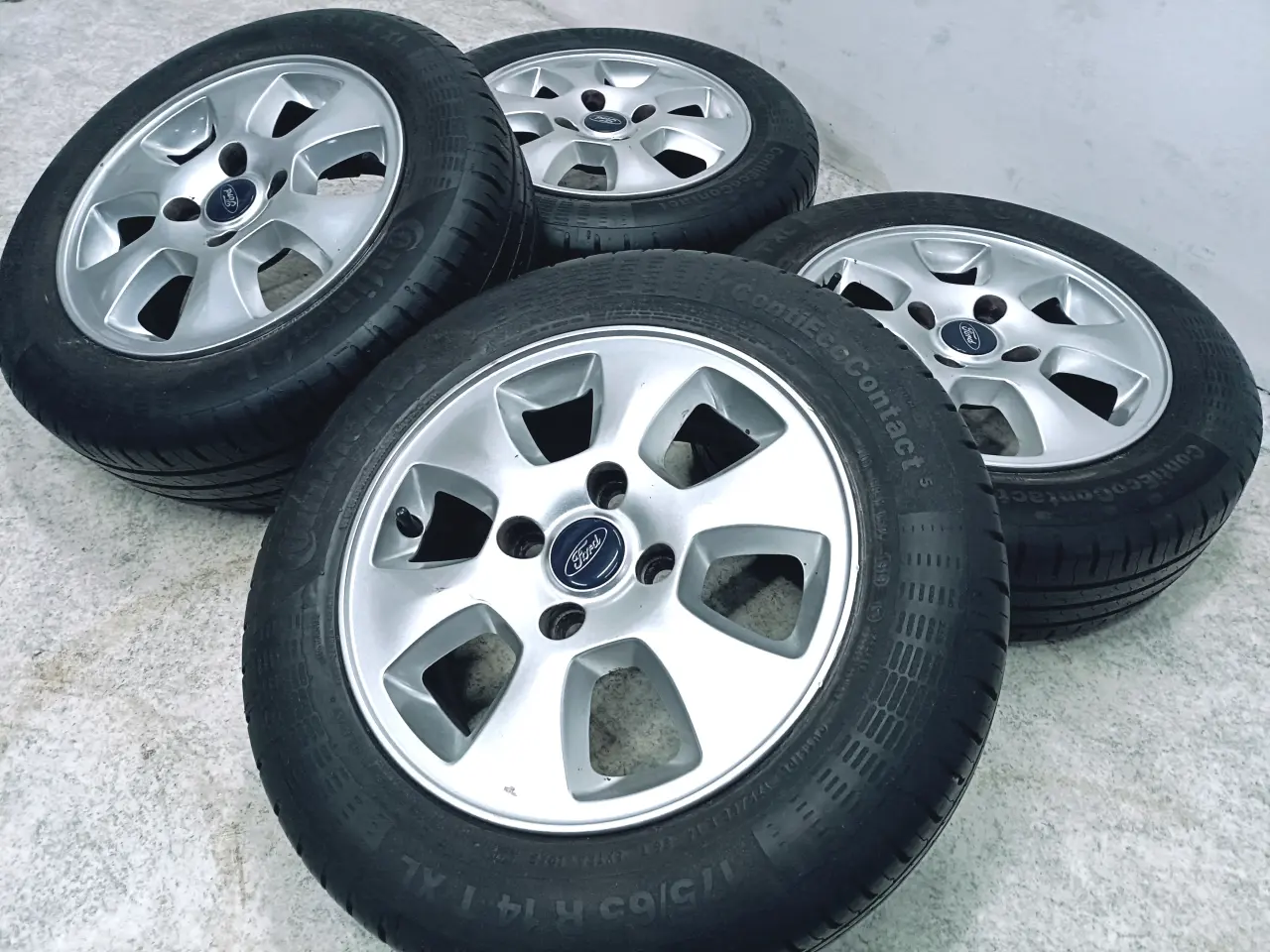 Billede 2 - 4x108 14" ET37,5 nav 63,4ø FORD sommersæt