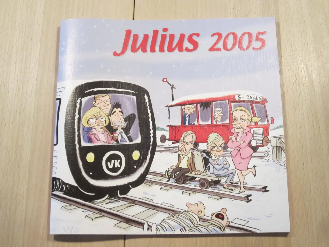 Billede 1 - Bog - Julius 2005 - fine sjove tegninger