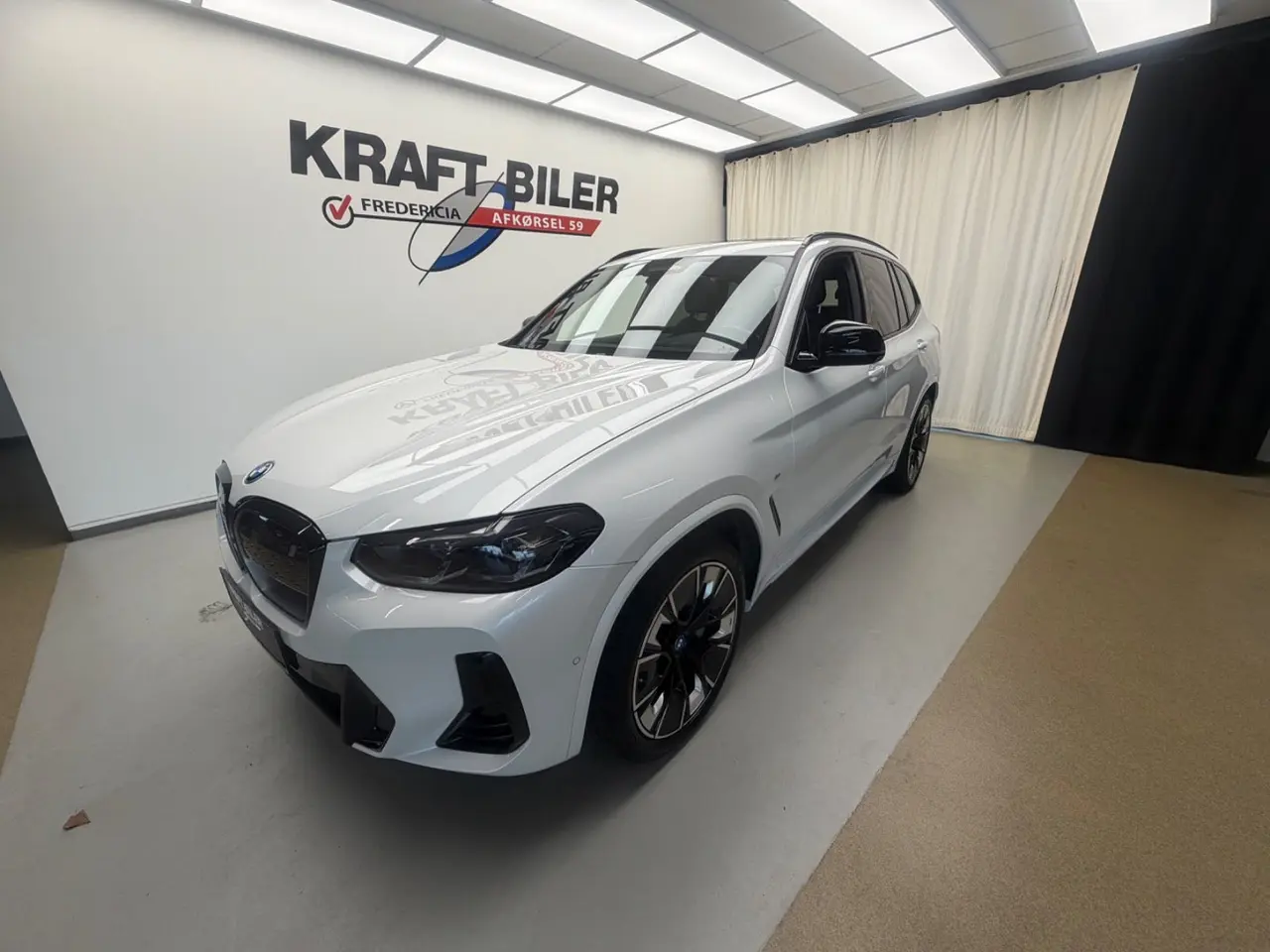 Billede 1 - BMW iX3 Charged Plus M-Sport