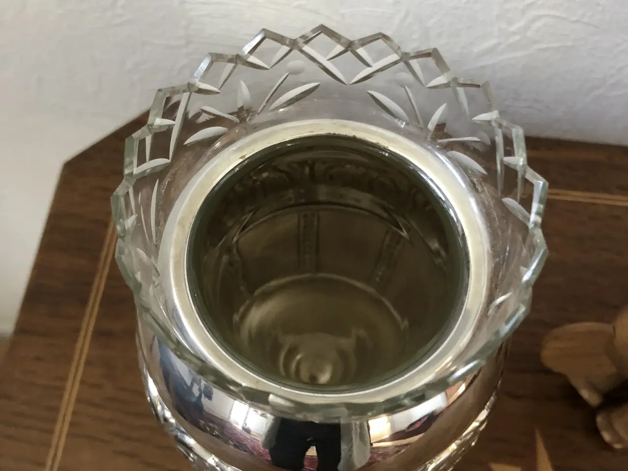 Billede 4 - Gl. Sølvplet vase med glasindsats.