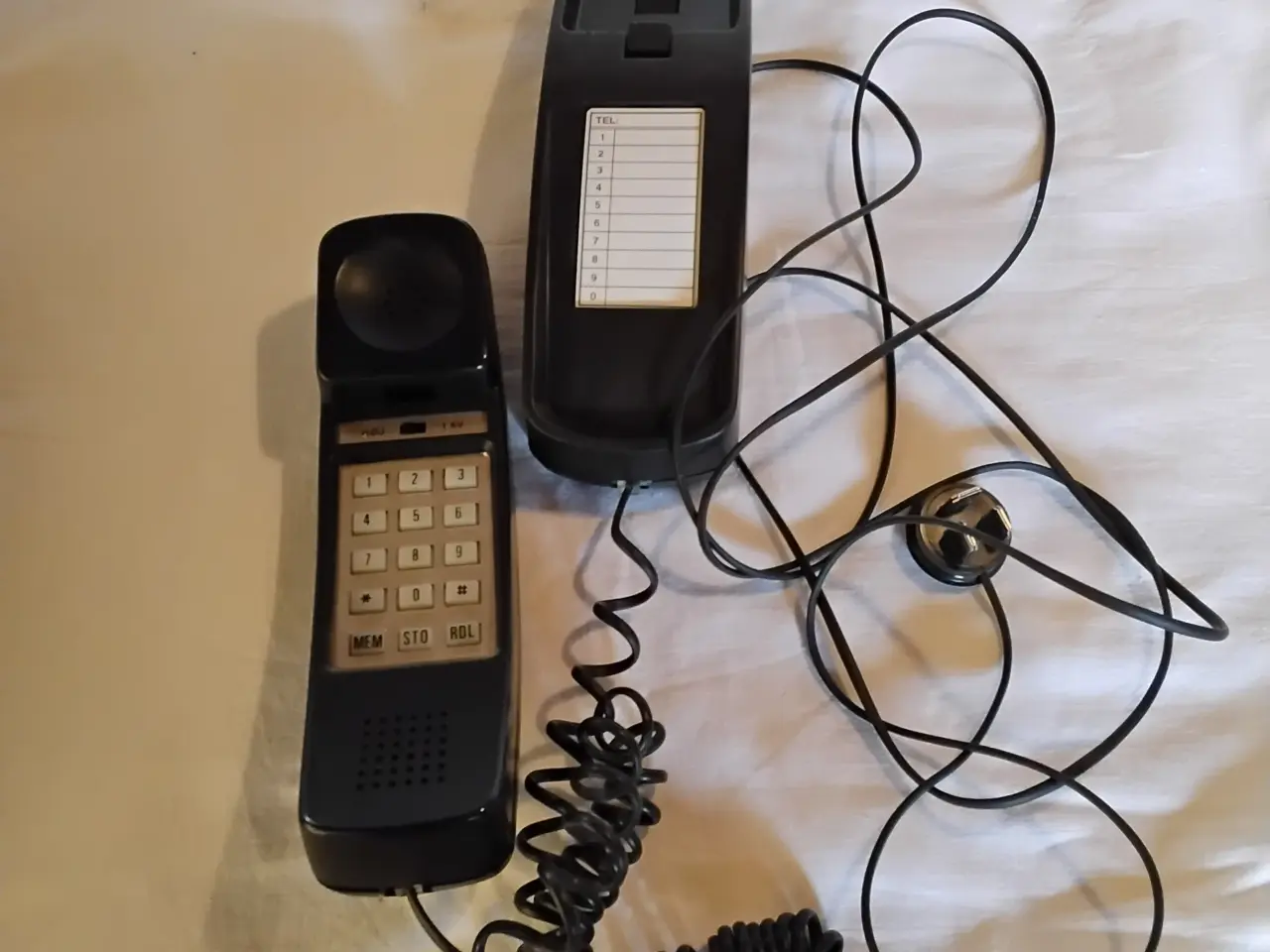Billede 2 - Sort bord/væg telefon med hukommelse