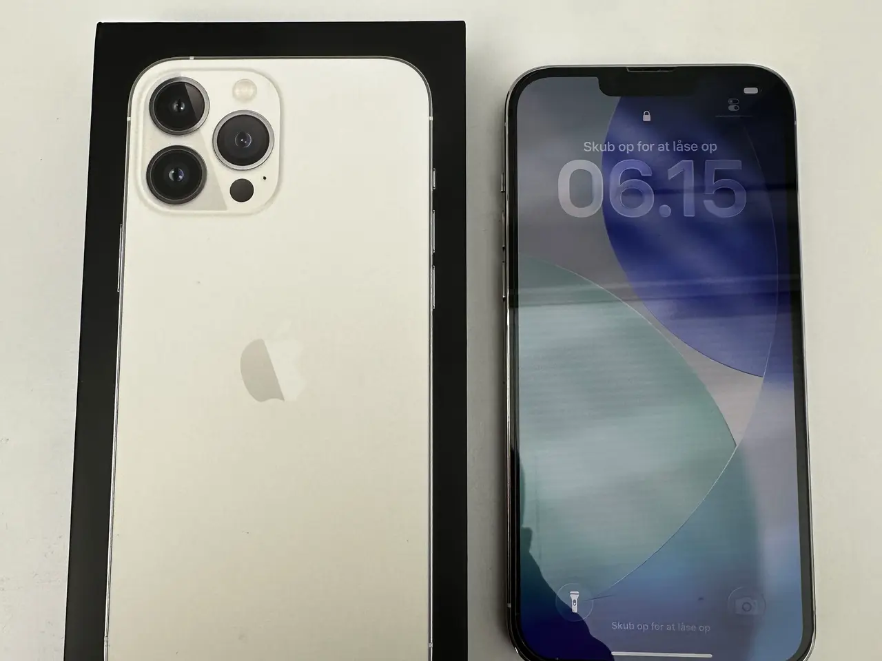 Billede 3 - iPhone 13 Pro Max 128GB Sølv/Hvid(Som ny, kasse)