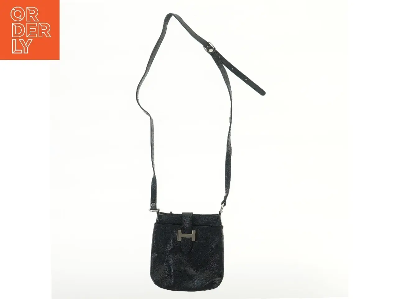 Billede 1 - Lille sort skuldertaske (str. 18x21 cm)