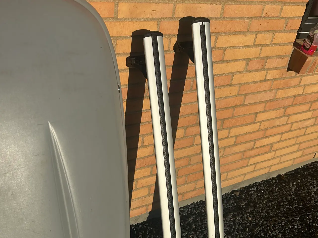 Billede 3 - Tagbøjler plus tagboks til Mazda cx 30