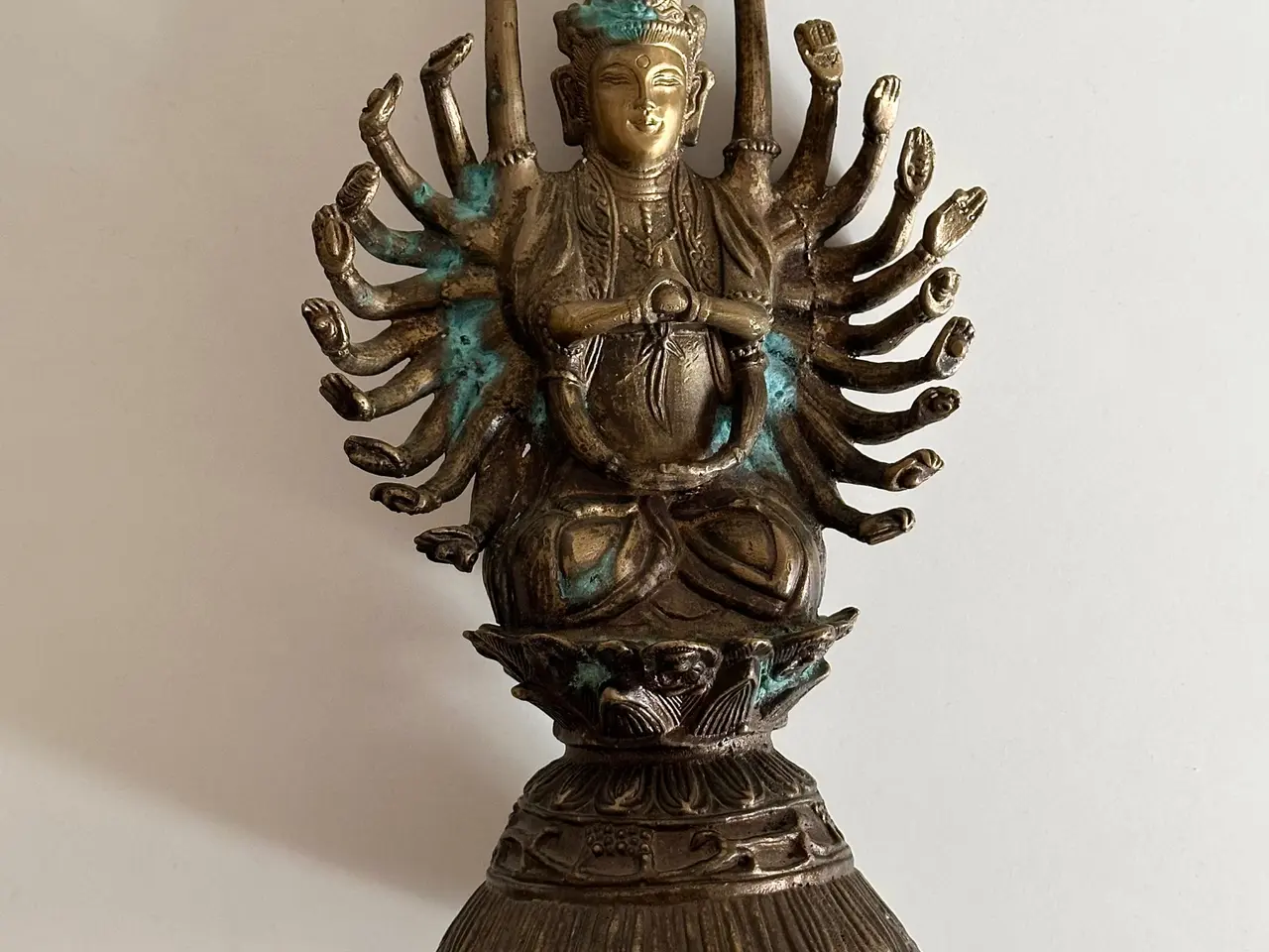 Billede 2 - Ældre Bodhisattva- el. Avalokiteshvarafigur