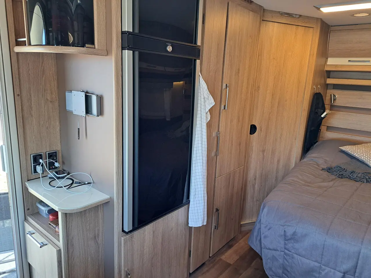 Billede 4 - Campingvogn Kabe 470 XL/KS vintervogn.