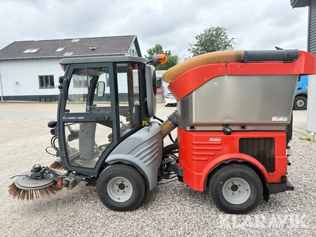 Billede 11 - Redskabsbærer Hako Citymaster 1250