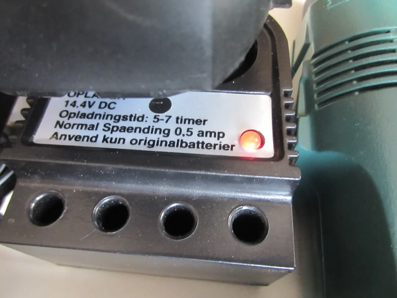 Billede 2 - Opladelig bore- og skruemaskine 14,4V DC variabel