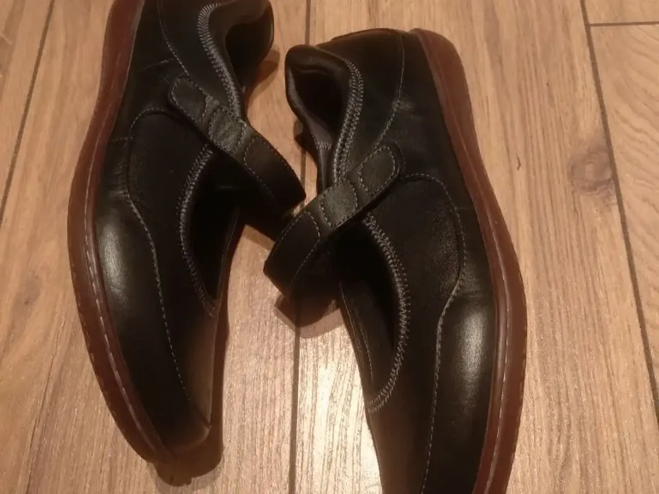 Billede 1 - Sandaler, NEW FEET.