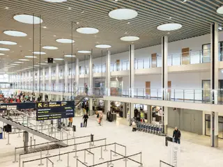 Kontor i hektiske Terminal 2