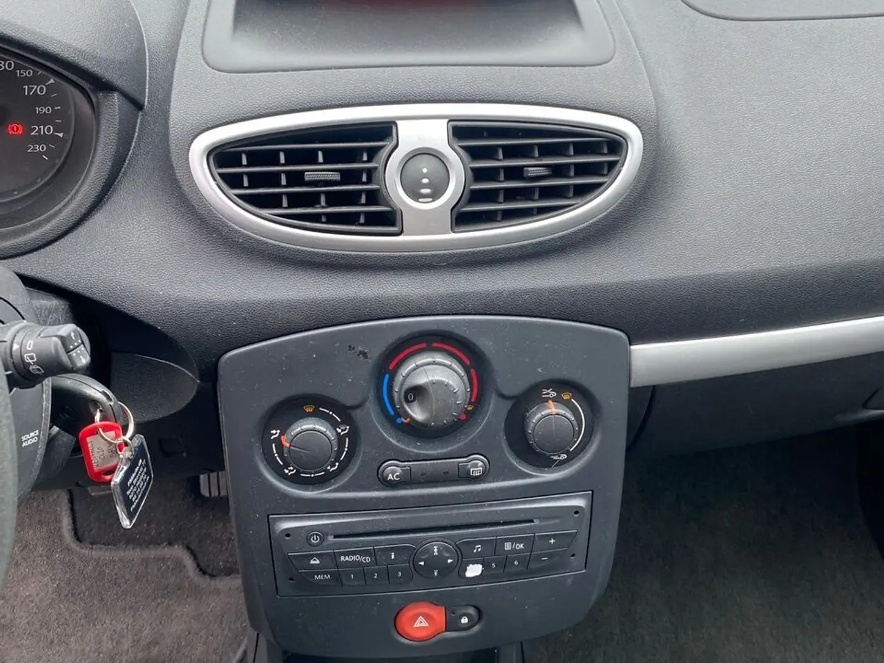 Billede 9 - Renault Clio 1,2 16V Avantage 75HK 5d