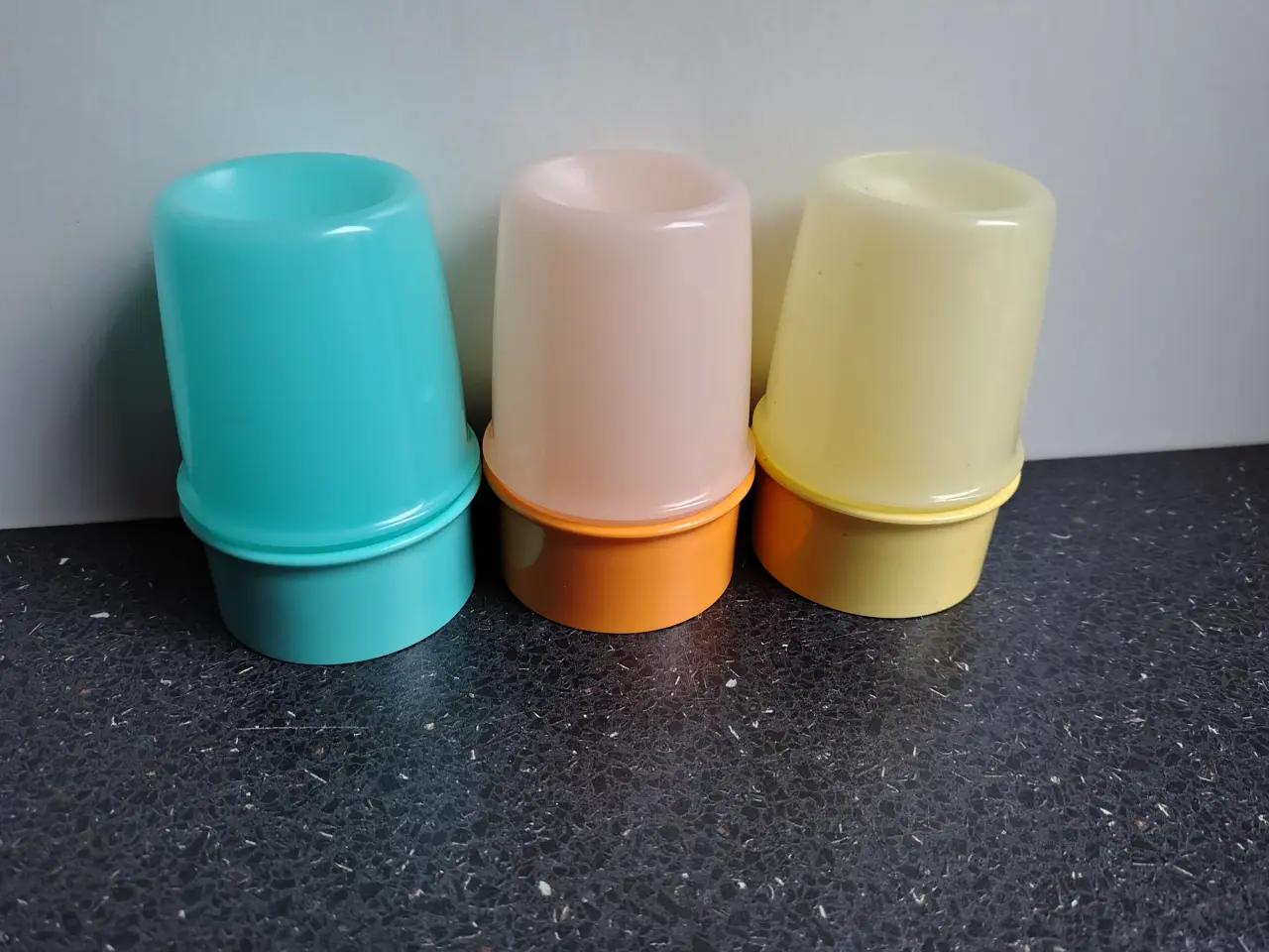 Billede 3 - Tupperware forskelligt