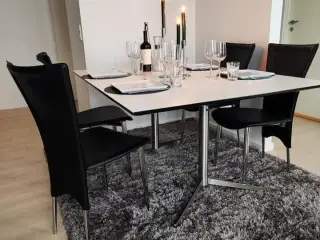 Spisebord eller arbejdsbord