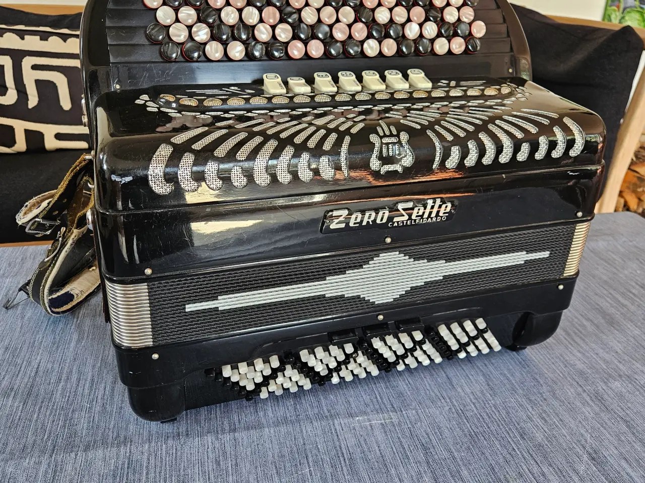 Billede 1 - Zerosette knapharmonika