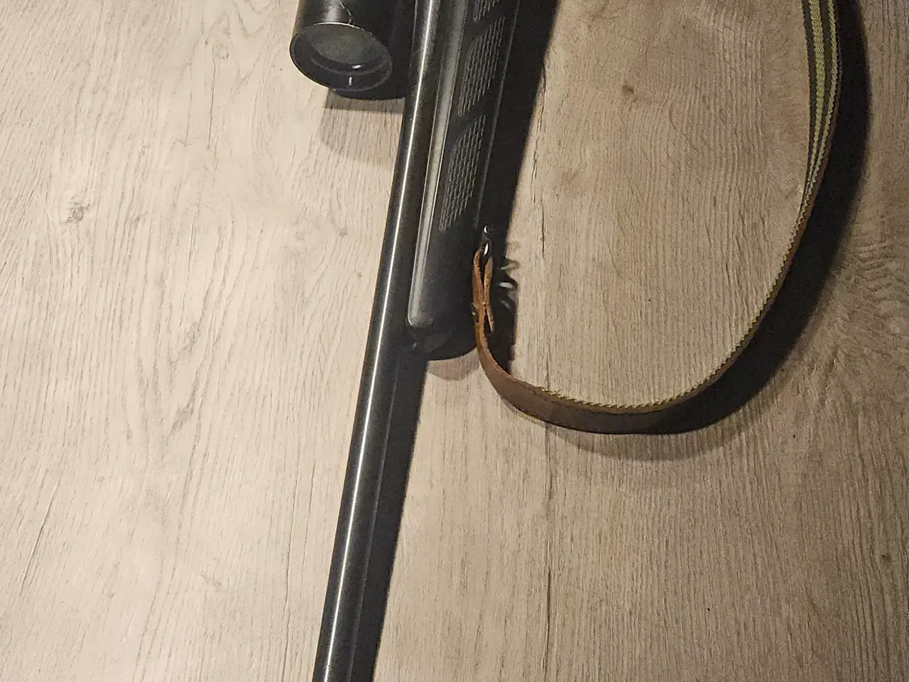 Billede 2 - Tikke T3 med sigtekikkert