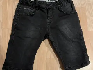 Shorts str 10 år
