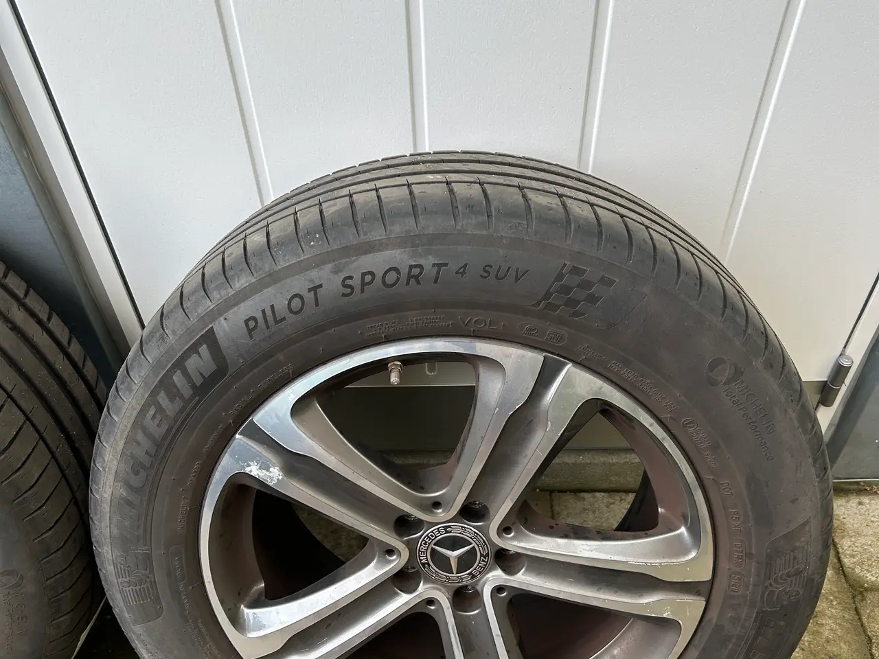Billede 4 - Org. Mercedesfælge 18 tommermed Michelin sommerdæk