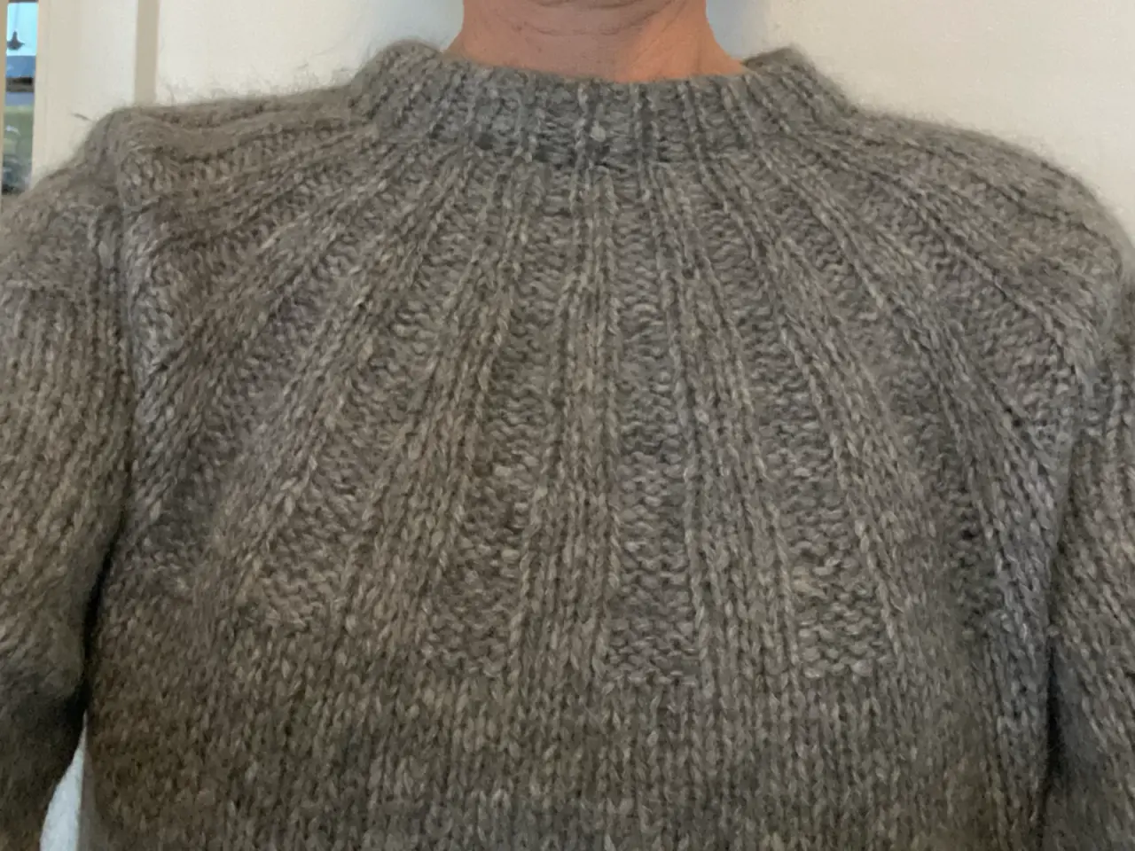Billede 3 - Blød Sunday sweater, petite knit håndstrikket