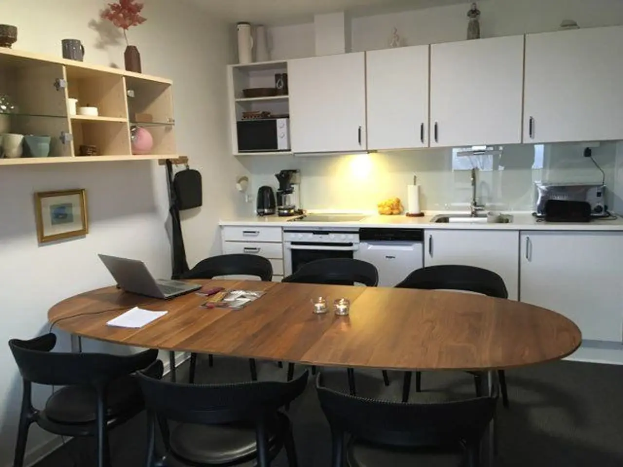 Billede 1 - køkkenbord med kogeplade, indbygningsovn og vask