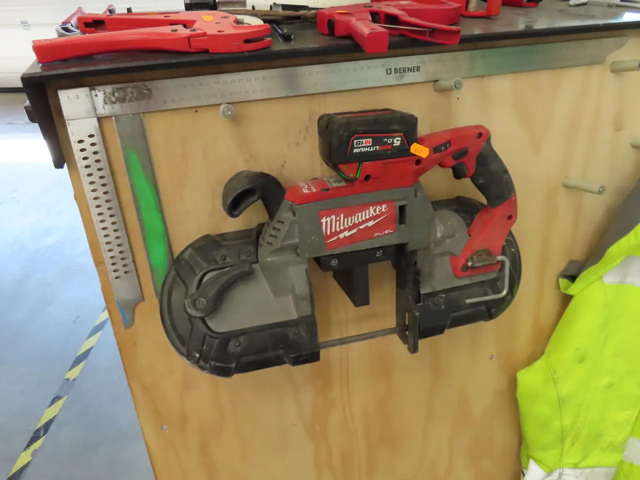 Billede 2 - Akku båndsav MILWAUKEE CBS125 med batteri