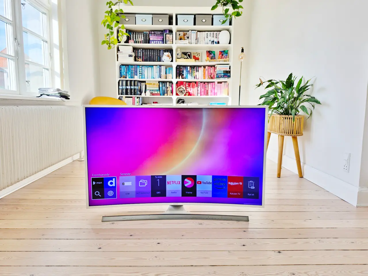 Billede 1 - Samsung 49" 4K Curved Smart TV