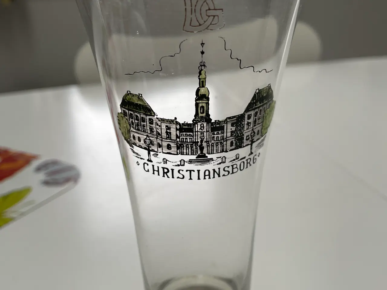 Billede 1 - Flot dekorativ glas med billede af Christiansborg.
