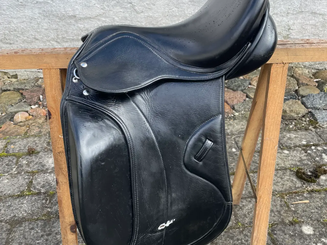 Billede 5 - Sort dressur sadel 16”