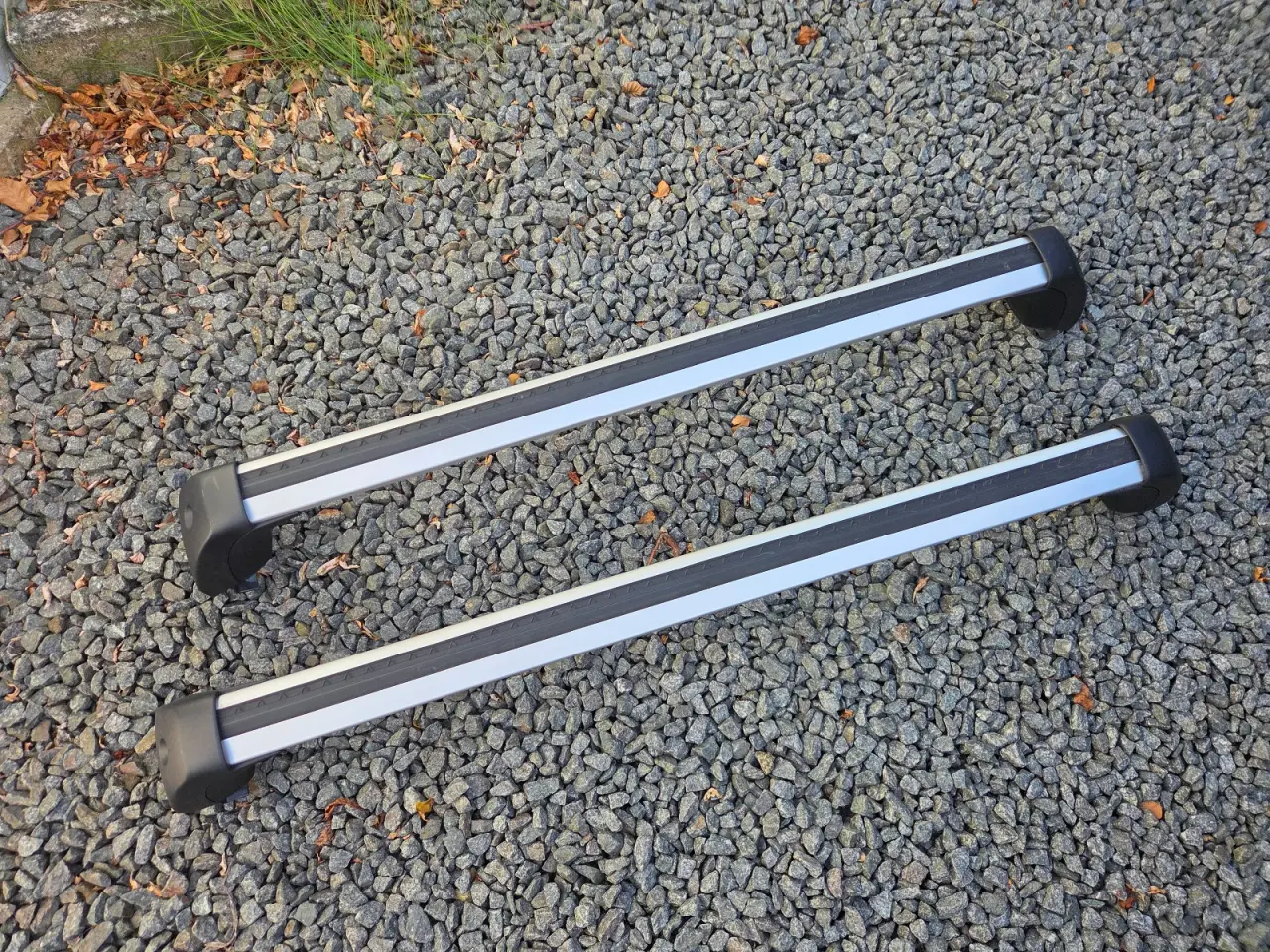 Billede 2 - Polestar 2 tagbøjler, originale