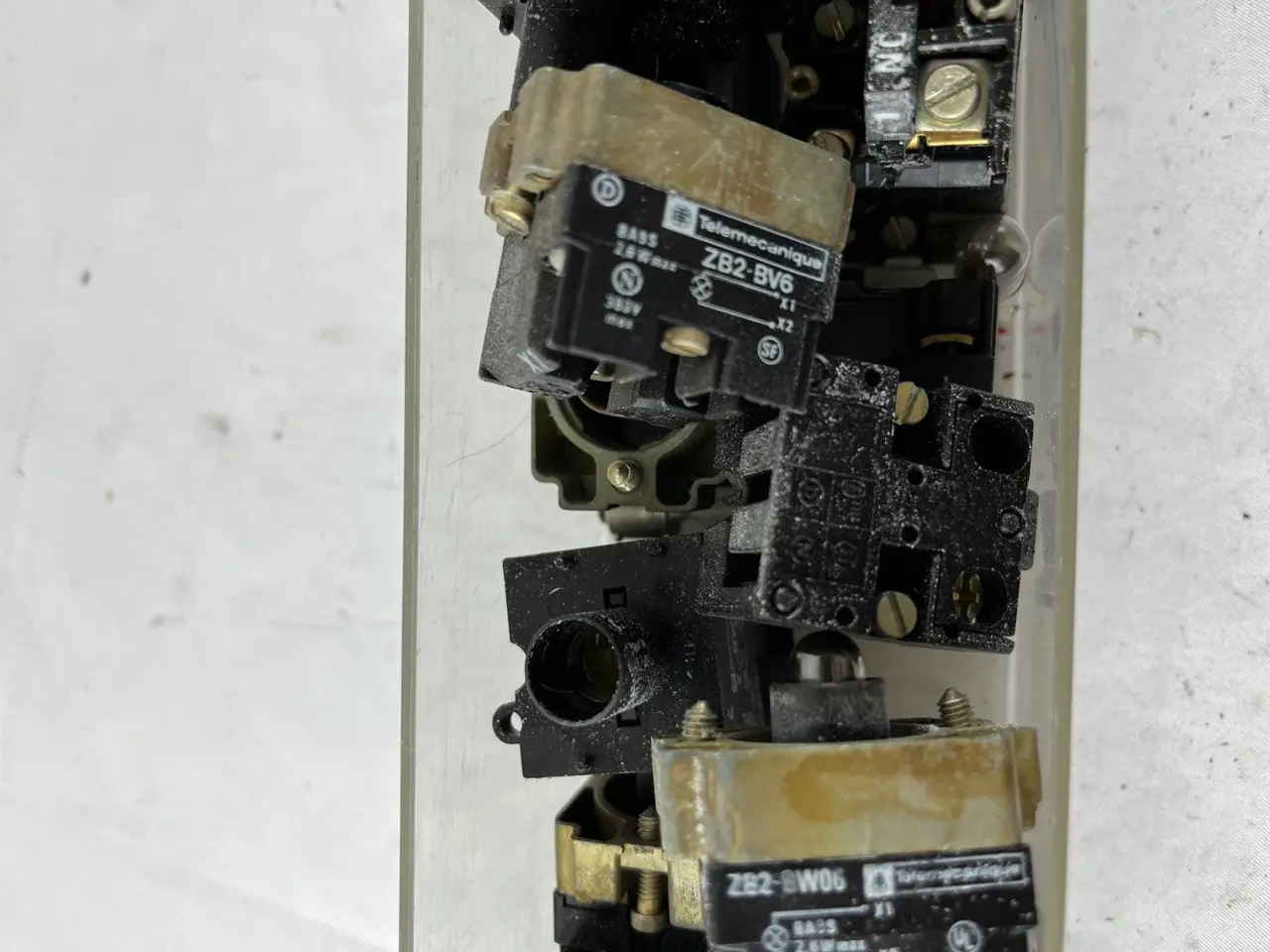 Billede 5 - Telemecanique ZB2 Pilot Light Bodies & Contact 22