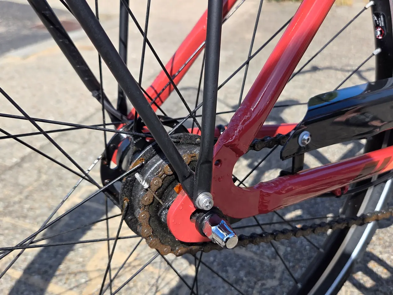 Billede 4 - Cykel med lav indstigning, 26", årg 2024