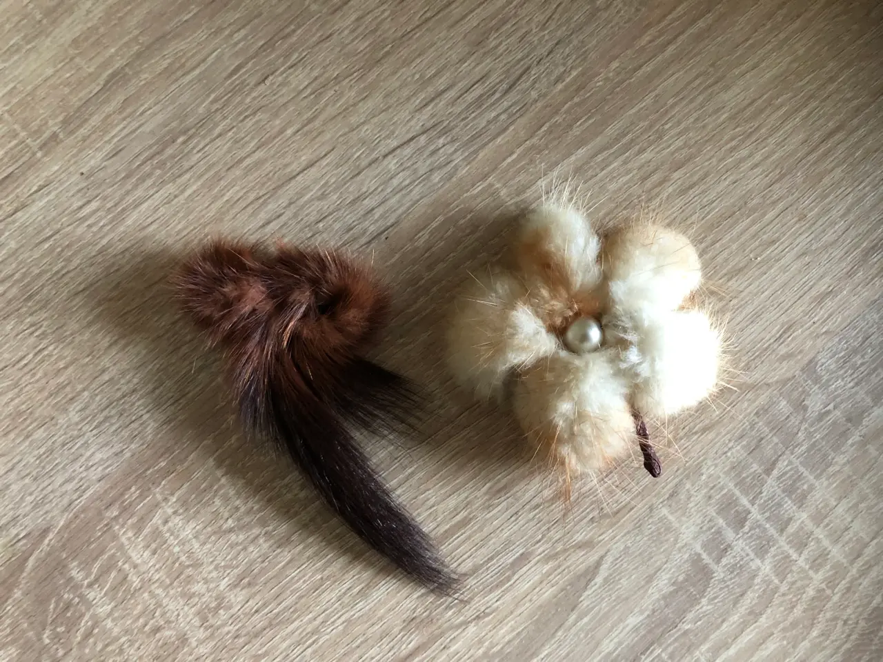 Billede 2 - Pels brocher - samlet