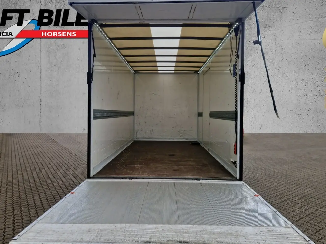 Billede 10 - Peugeot Boxer 335 2,2 BlueHDi 140 L3 Alukasse m/lift