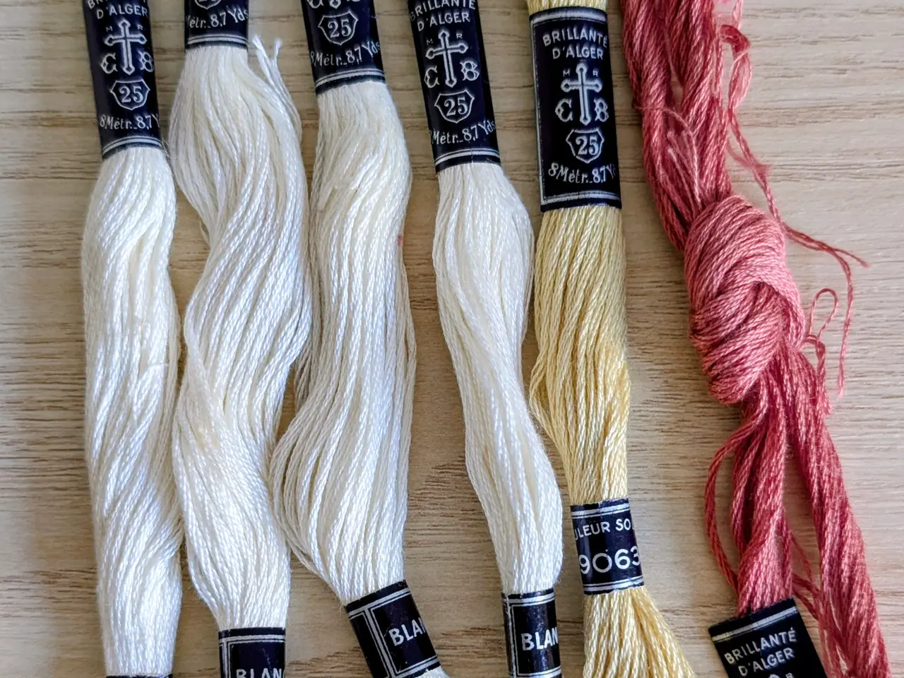 Billede 1 - Brillanté d'Alger broderigarn - Pose 4