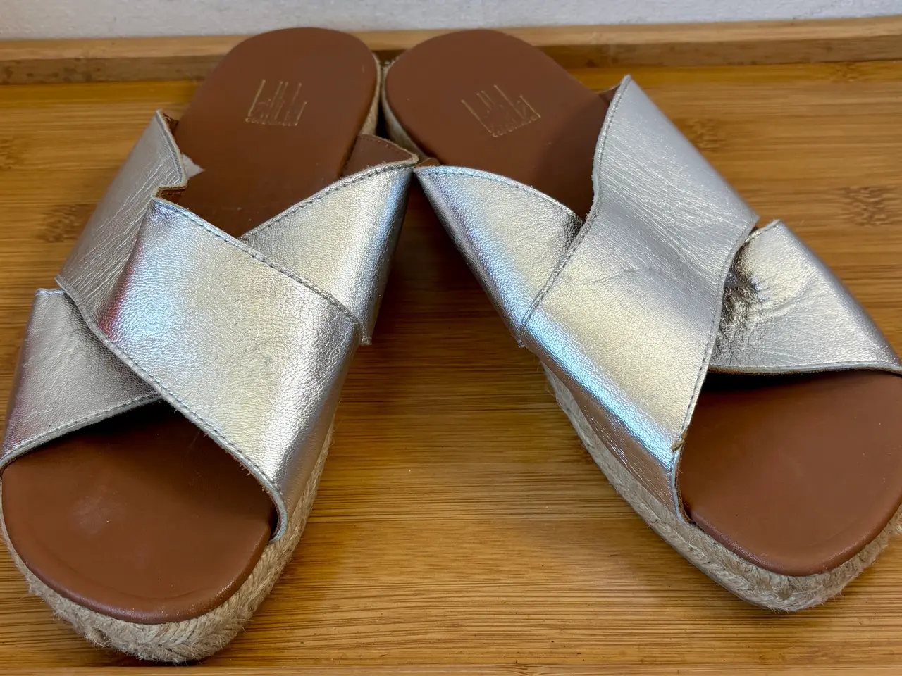 Billede 1 - Billi Bi, sølv sandaler i skind mm, str 40
