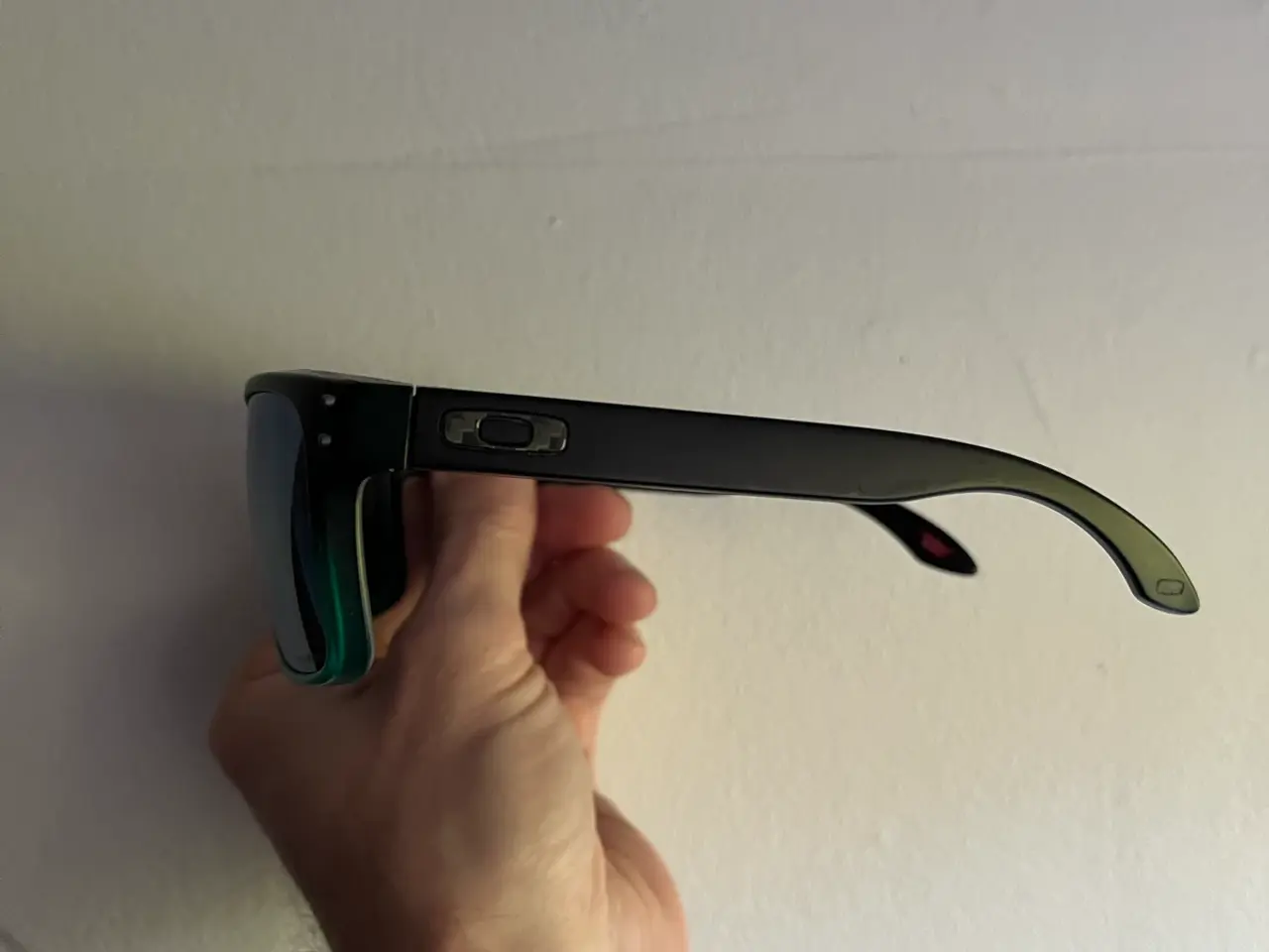 Billede 2 - Stort set ubrugte Oakley Holbrook solbriller sæl