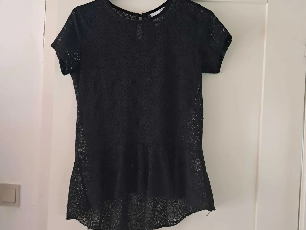 Billede 1 - Halv gennemsnitlig t-shirt