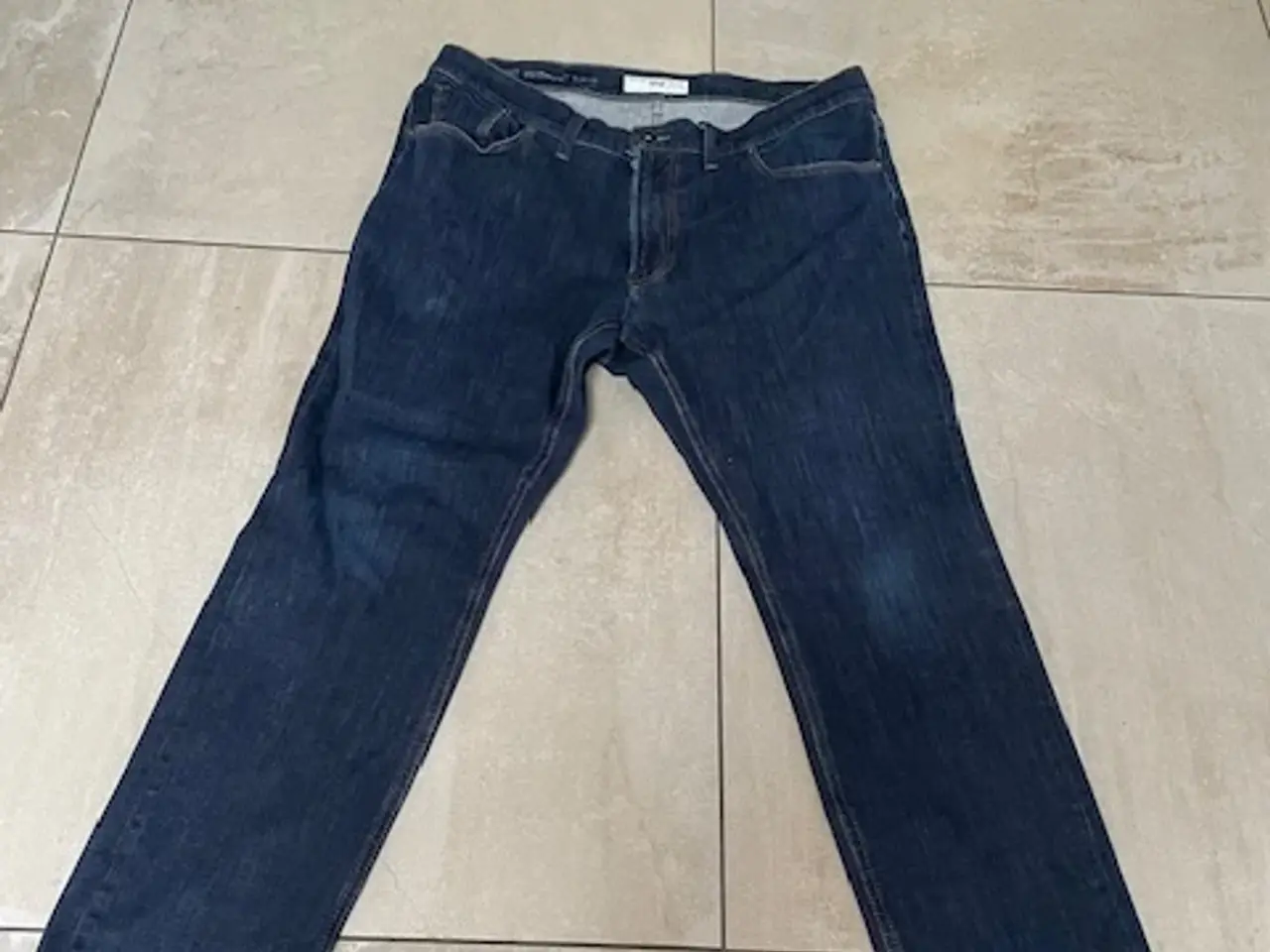 Billede 1 - Mørkeblå jeans Brax