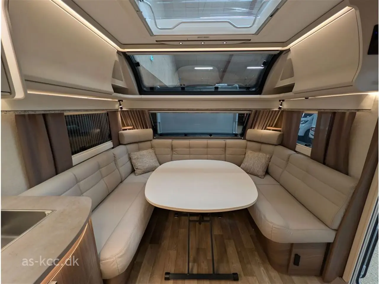 Billede 13 - 2027 - Kabe Royal 600 E TDL KS