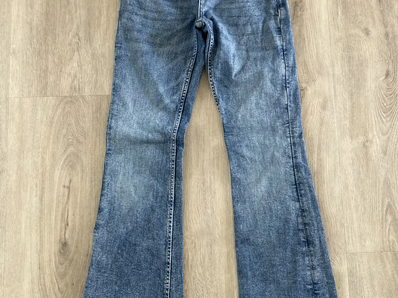 Billede 1 - Cowboybukser str. 34 fra Gina Tricot