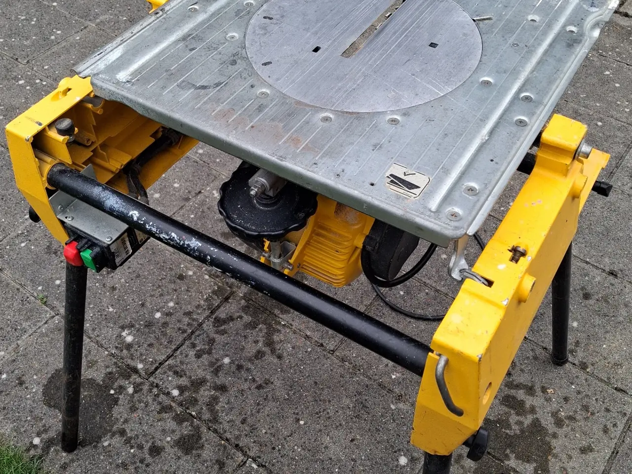 Billede 1 - Dewalt Kap geringssav