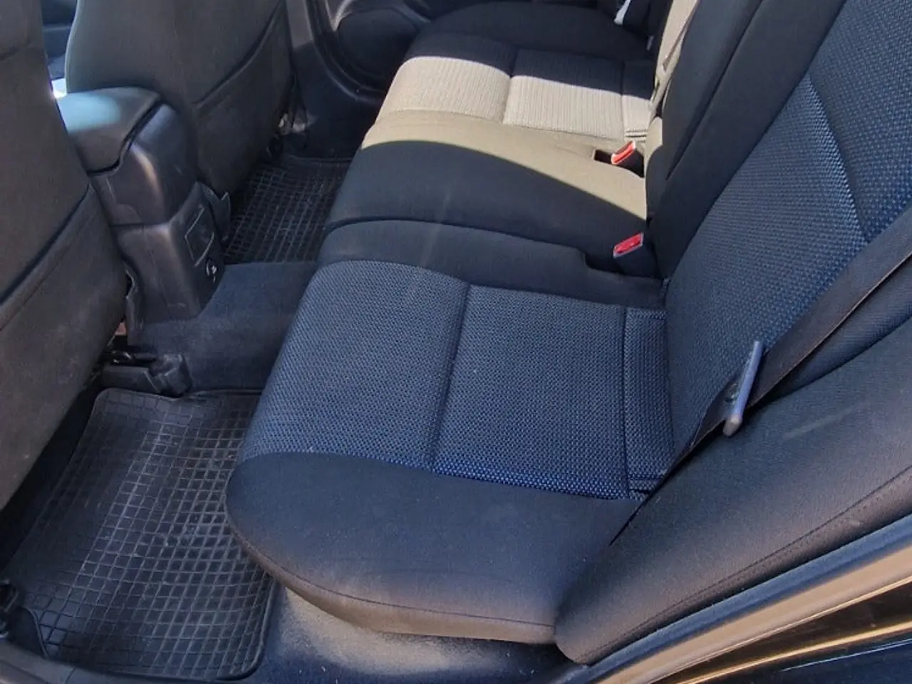 Billede 9 - Toyota Avensis 1,8 Sol+